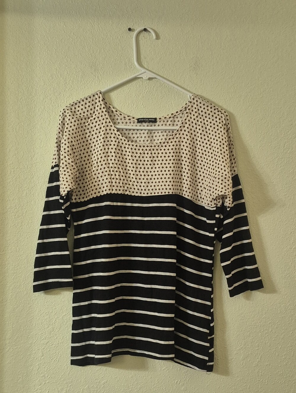 cha cha vente Black and Cream Long Sleeve Mixed-Pattern Top